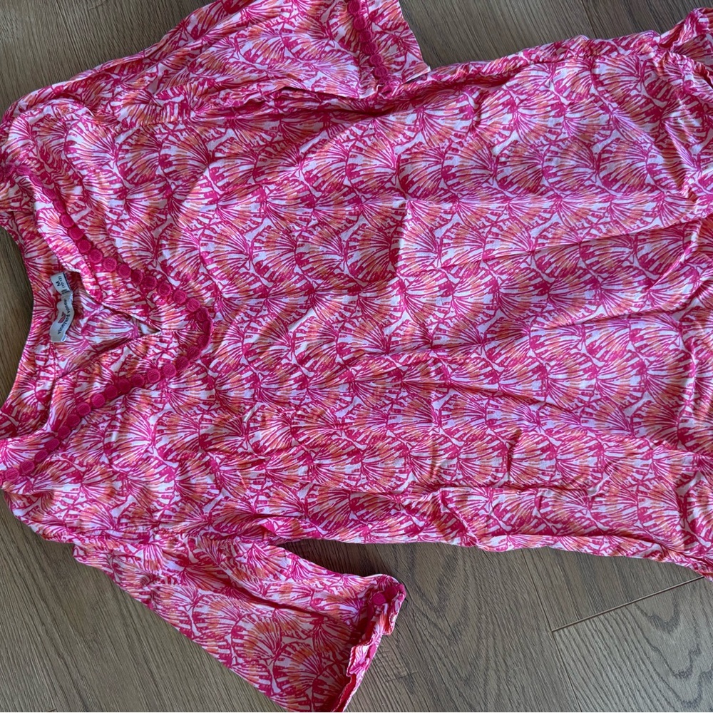Vineyard Vines Pink and White Patterned Blouse